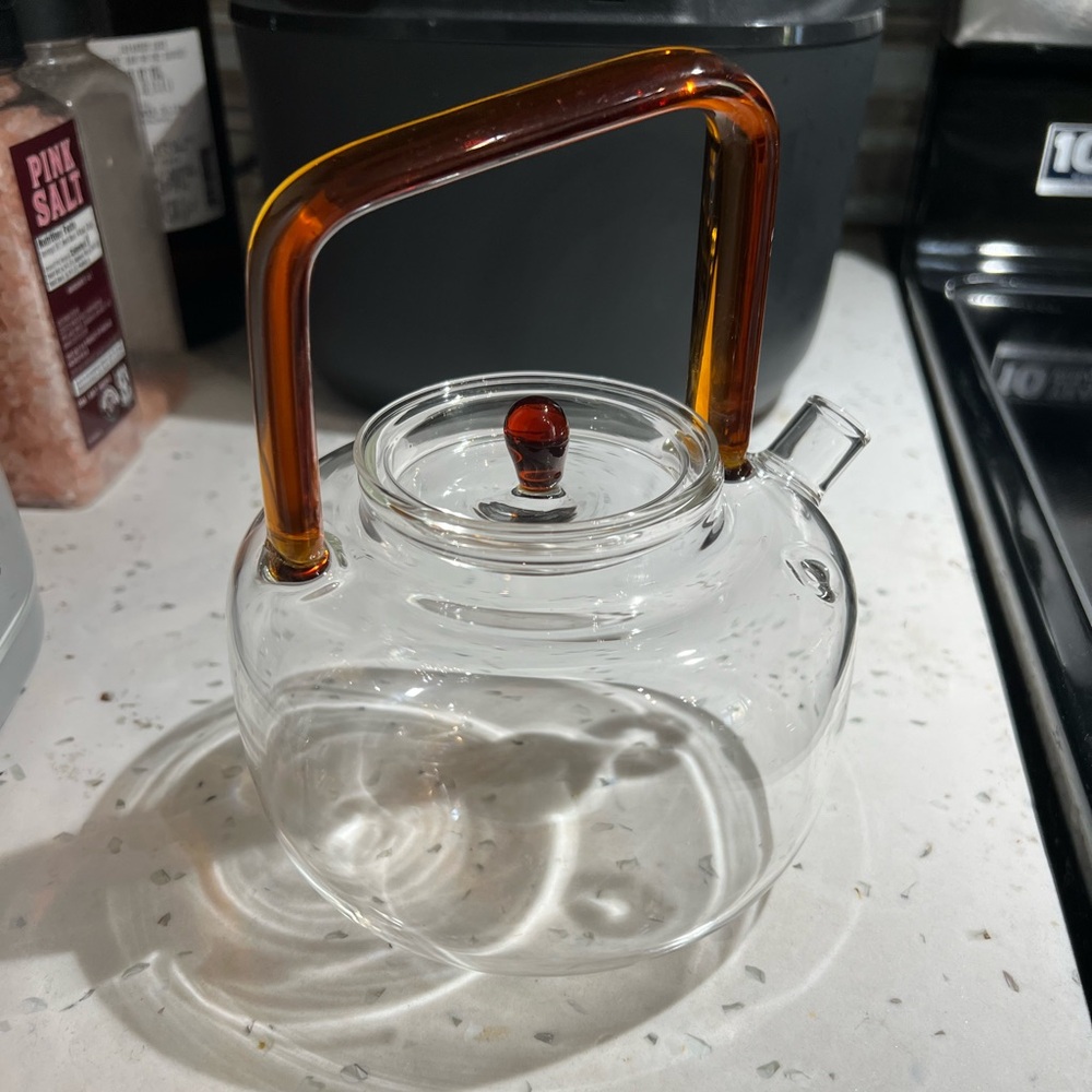 Glass teapot 🫖 - Picture 1 of 5